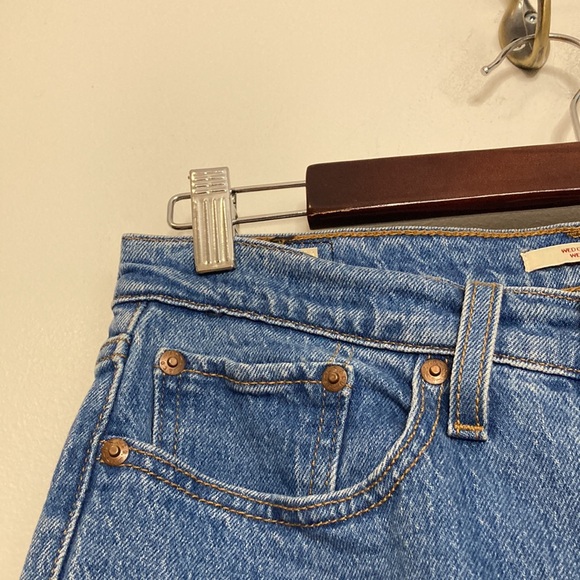 Levi's Jeans Womens 27 x 24 Medium Blue Wedgie Straight Raw Hem Crop High Rise - Picture 5 of 14